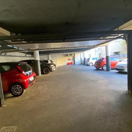 T3 Au Pied Des Tours Du Chateau Apartment *