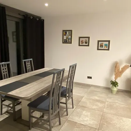 T3 Au Pied Des Tours Du Chateau * Châteaurenard